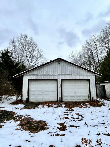 887 NY-374, Cadyville, NY 12918