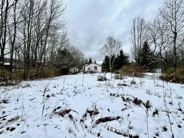 887 NY-374, Cadyville, NY 12918