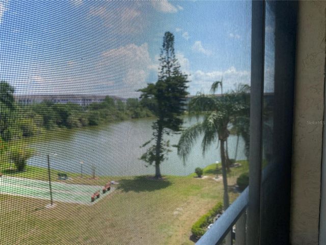 3621 LAKE BAYSHORE DRIVE J-403, Bradenton, FL 34205