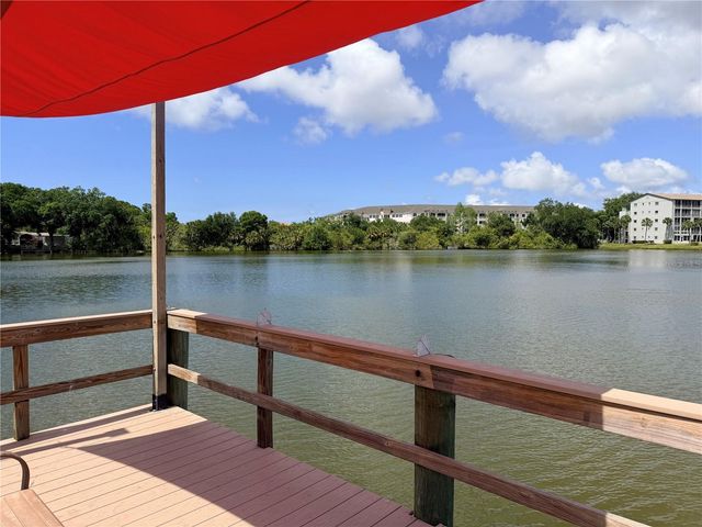 3621 LAKE BAYSHORE DRIVE J-403, Bradenton, FL 34205