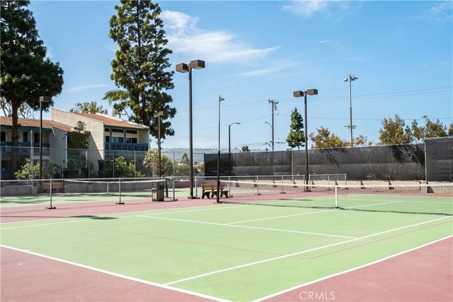 802 Camino Real 206, Redondo Beach, CA 90277