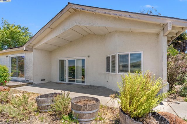 1326 Fascination Cir, Richmond, CA 94803