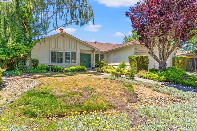 1326 Fascination Cir, Richmond, CA 94803