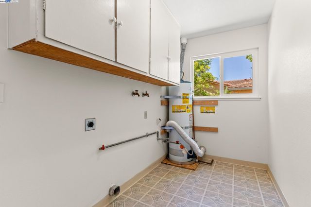 1326 Fascination Cir, Richmond, CA 94803