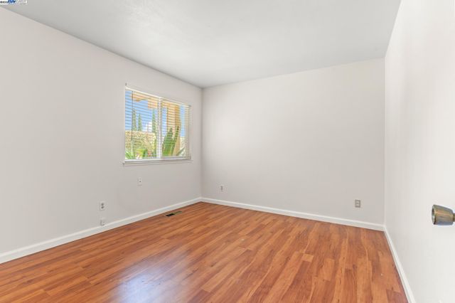 1326 Fascination Cir, Richmond, CA 94803
