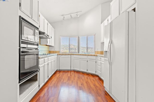 1326 Fascination Cir, Richmond, CA 94803