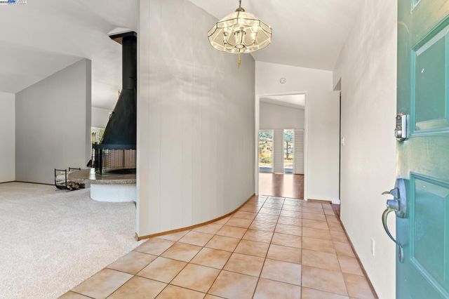 1326 Fascination Cir, Richmond, CA 94803