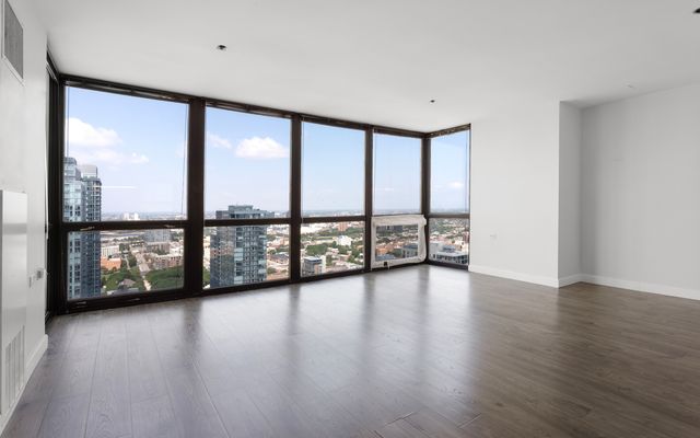 1122 N Clark Street 3902, Chicago, IL 60610