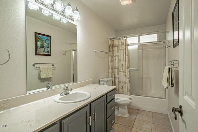1025 Anglers Place, Shady Cove, OR 97539