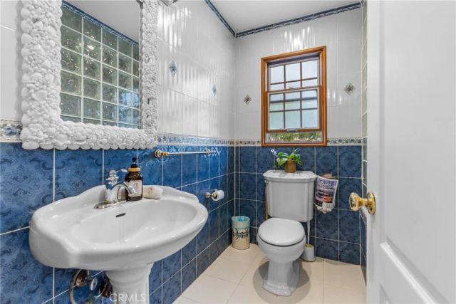 1444 W Bay, Newport Beach, CA 92661