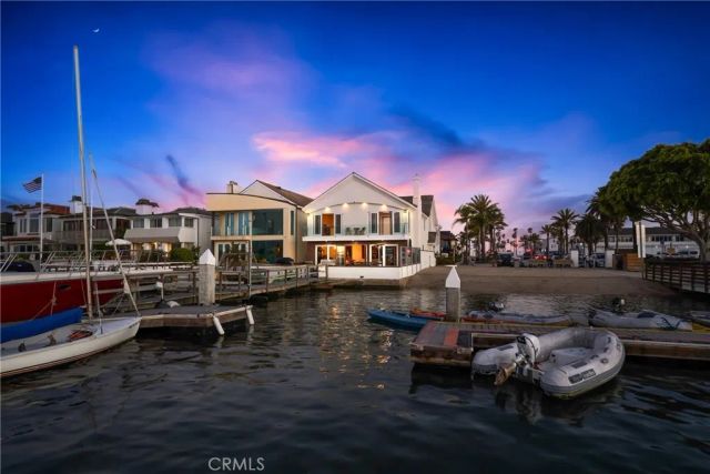 1444 W Bay, Newport Beach, CA 92661