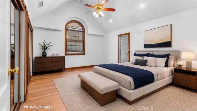 1444 W Bay, Newport Beach, CA 92661