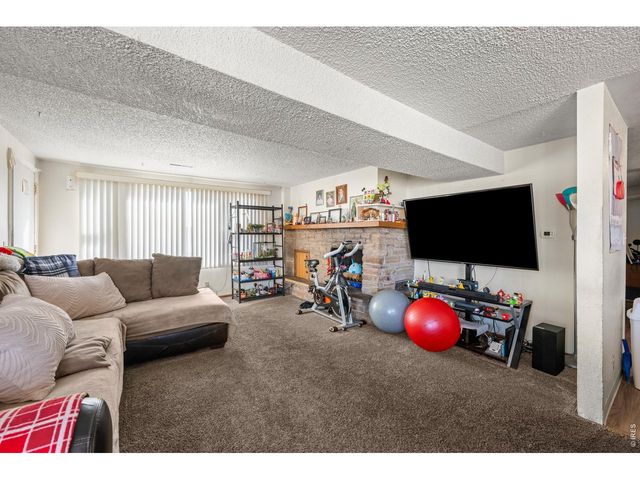 604 E Eisenhower Blvd, Loveland, CO 80537