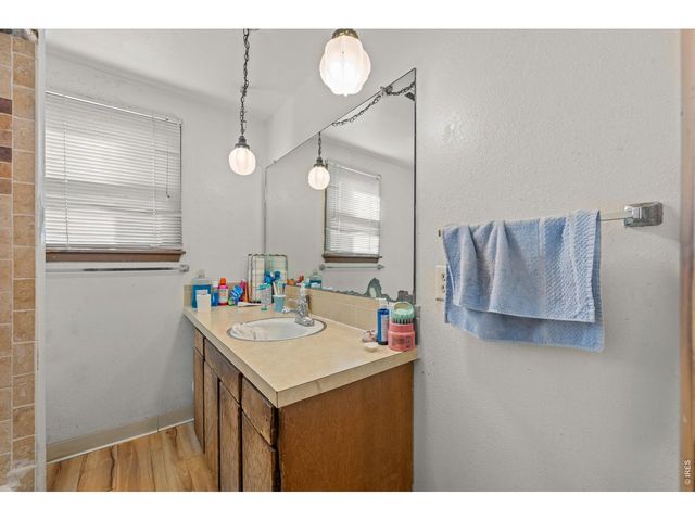 604 E Eisenhower Blvd, Loveland, CO 80537