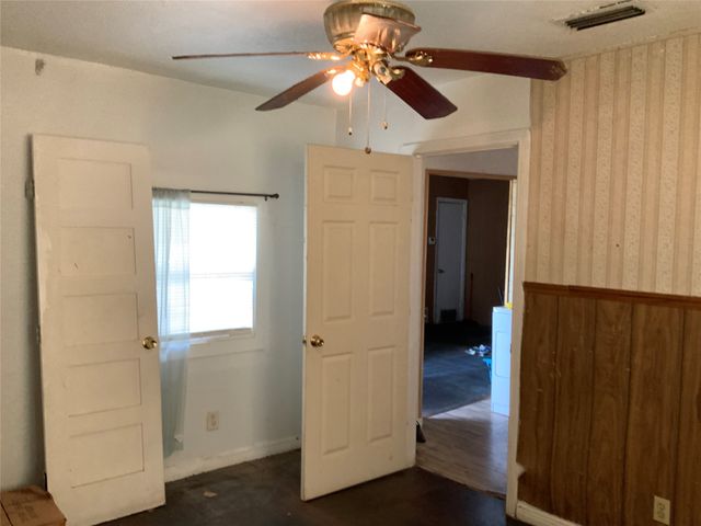 5646 Arlington Park Drive, Dallas, TX 75235