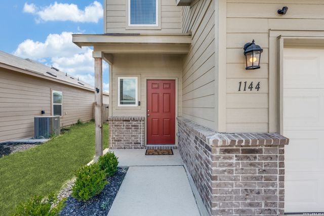 1144 Whitneyway Lane, New Braunfels, TX 78130