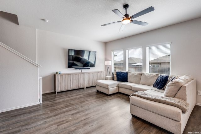 1144 Whitneyway Lane, New Braunfels, TX 78130