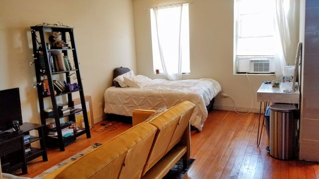 4764 N Virginia Avenue 208, Chicago, IL 60625