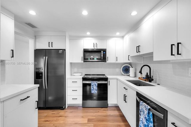 5930 SW 47th St 0, Miami, FL 33155