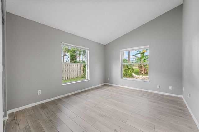 1851 Oak Berry Circle, Wellington, FL 33414