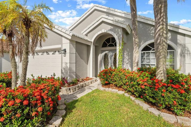 1851 Oak Berry Circle, Wellington, FL 33414