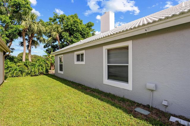 1851 Oak Berry Circle, Wellington, FL 33414