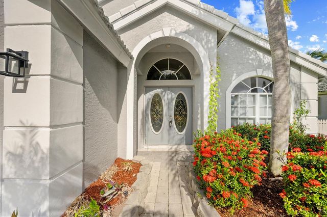 1851 Oak Berry Circle, Wellington, FL 33414