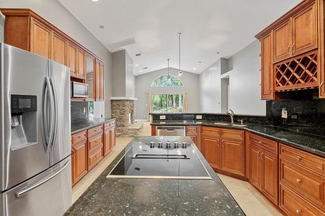 1851 Oak Berry Circle, Wellington, FL 33414