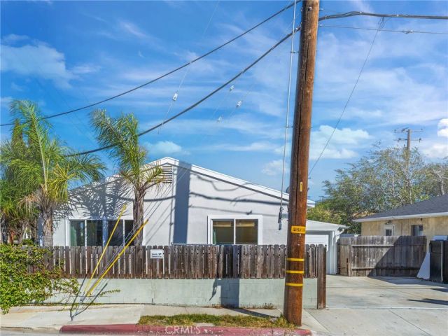 12808 Shoup Avenue, Hawthorne, CA 90250