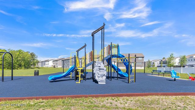 309 Mantoloking Drive, Jackson, NJ 08527