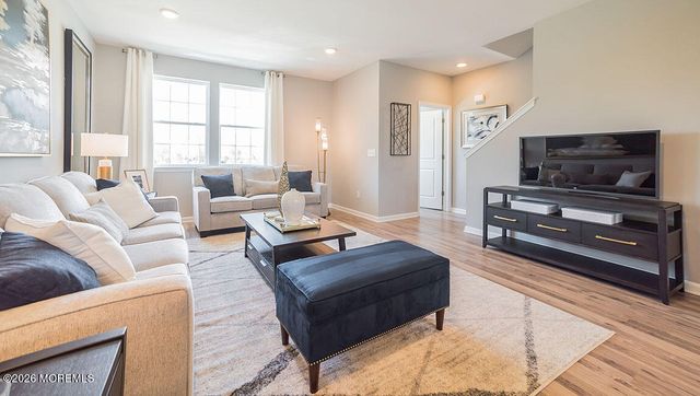 309 Mantoloking Drive, Jackson, NJ 08527