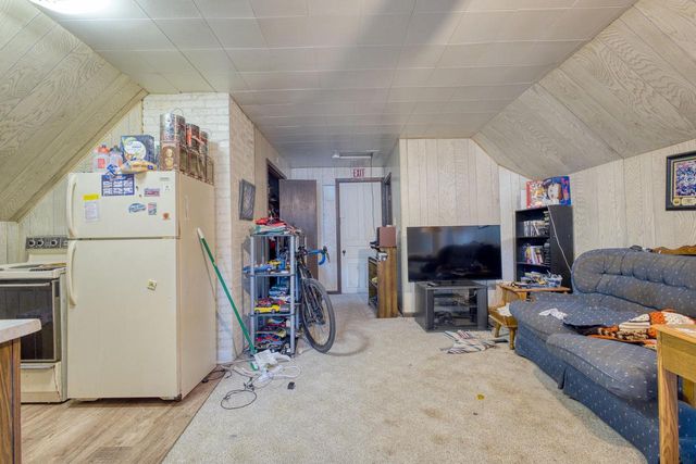 251 E Racine STREET, Jefferson, WI 53549