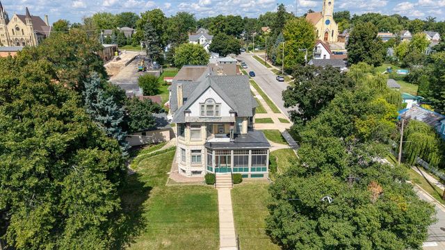251 E Racine STREET, Jefferson, WI 53549