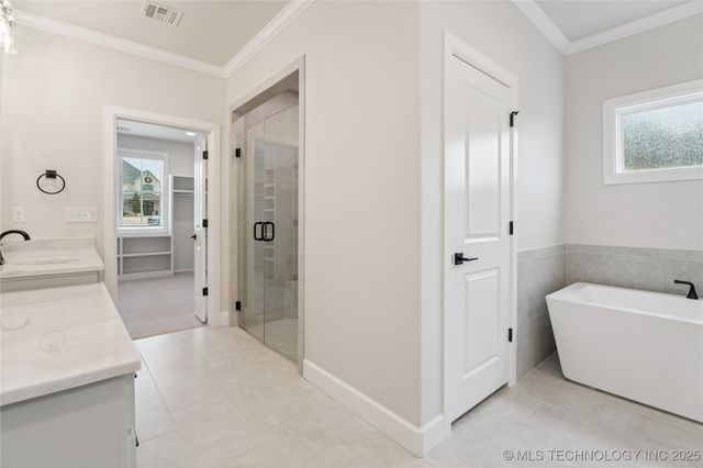 6322 N Wildwood Lane, Owasso, OK 74055