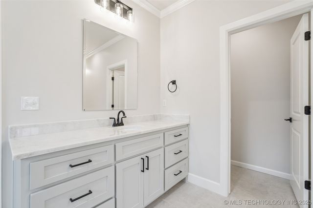 6322 N Wildwood Lane, Owasso, OK 74055