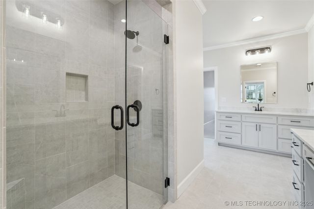 6322 N Wildwood Lane, Owasso, OK 74055