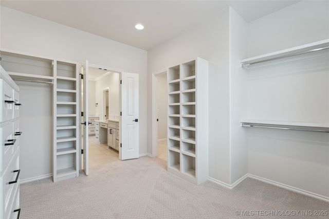 6322 N Wildwood Lane, Owasso, OK 74055