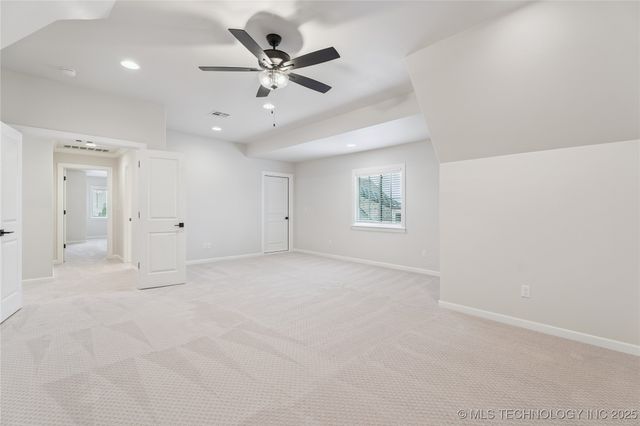 6322 N Wildwood Lane, Owasso, OK 74055