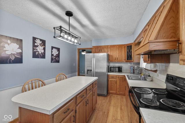 11 Clamme Court, Hartford City, IN 47348