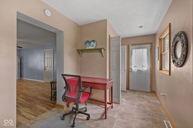 11 Clamme Court, Hartford City, IN 47348