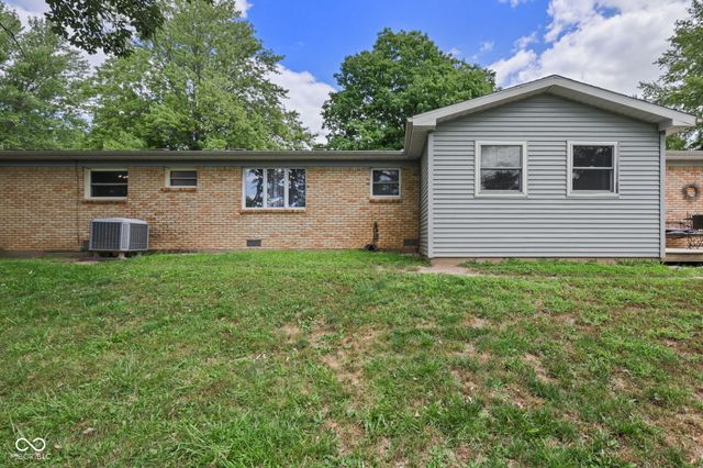 11 Clamme Court, Hartford City, IN 47348