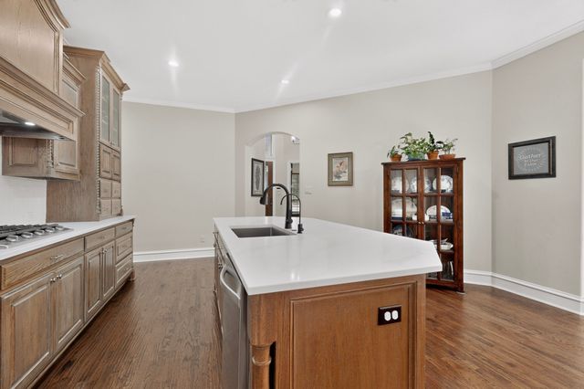 20 Glistening Pond Drive, Frisco, TX 75034