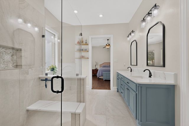 20 Glistening Pond Drive, Frisco, TX 75034