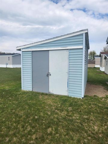 4080 Whisperwood Way, Muskegon, MI 49442