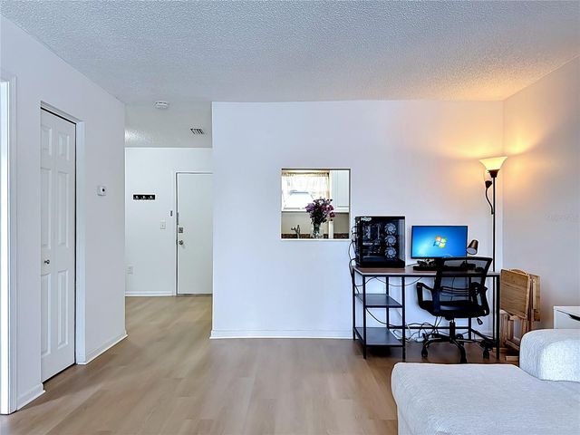 5507 FOUNTAIN LAKE CIRCLE B206, Bradenton, FL 34207