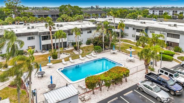 5507 FOUNTAIN LAKE CIRCLE B206, Bradenton, FL 34207