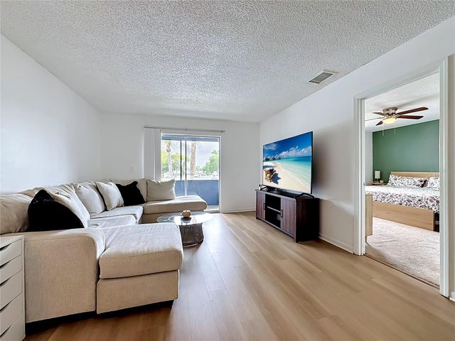 5507 FOUNTAIN LAKE CIRCLE B206, Bradenton, FL 34207