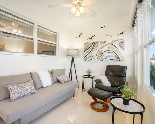 3406 NW 49th Avenue 608, Lauderdale Lakes, FL 33319