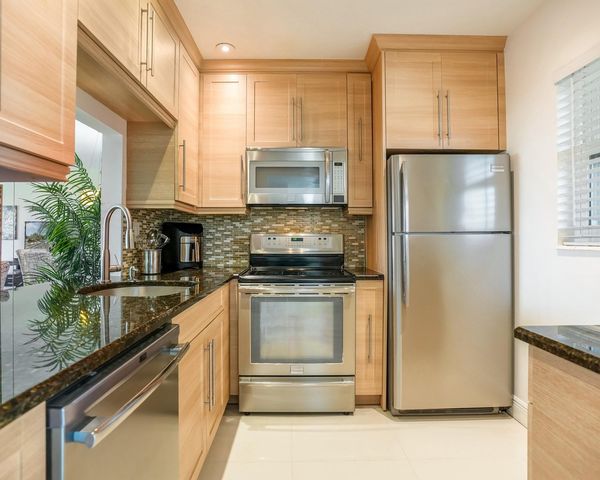 3406 NW 49th Avenue 608, Lauderdale Lakes, FL 33319