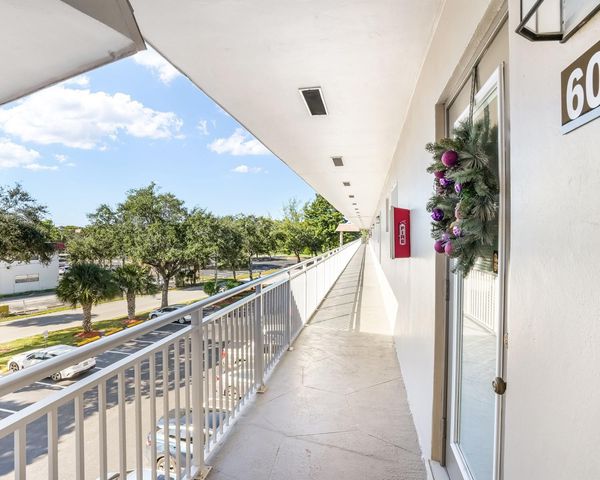 3406 NW 49th Avenue 608, Lauderdale Lakes, FL 33319